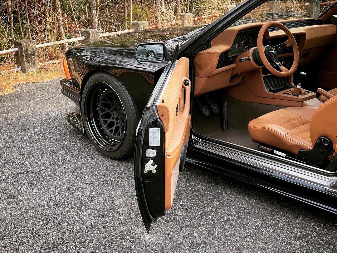 BMW 6 Series E24 brown leather interior and recaro seats
