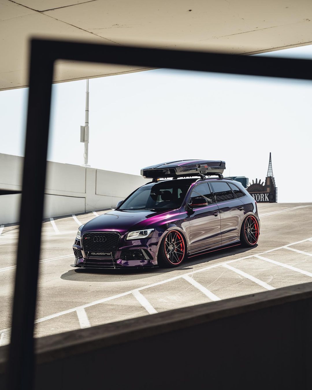 Stanced Audi SQ5 on 3H AirLift Management System