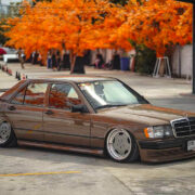 BAGGED 1986 MERCEDES 190E ON AMG HAMMER RIMS FROM THAILAND