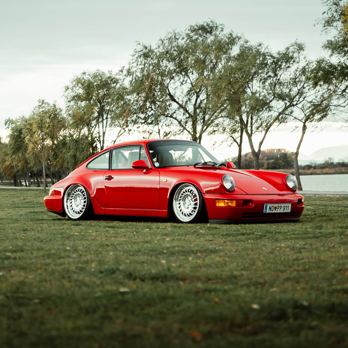 Porsche 964 Air Lift Performance air suspension with 3H management