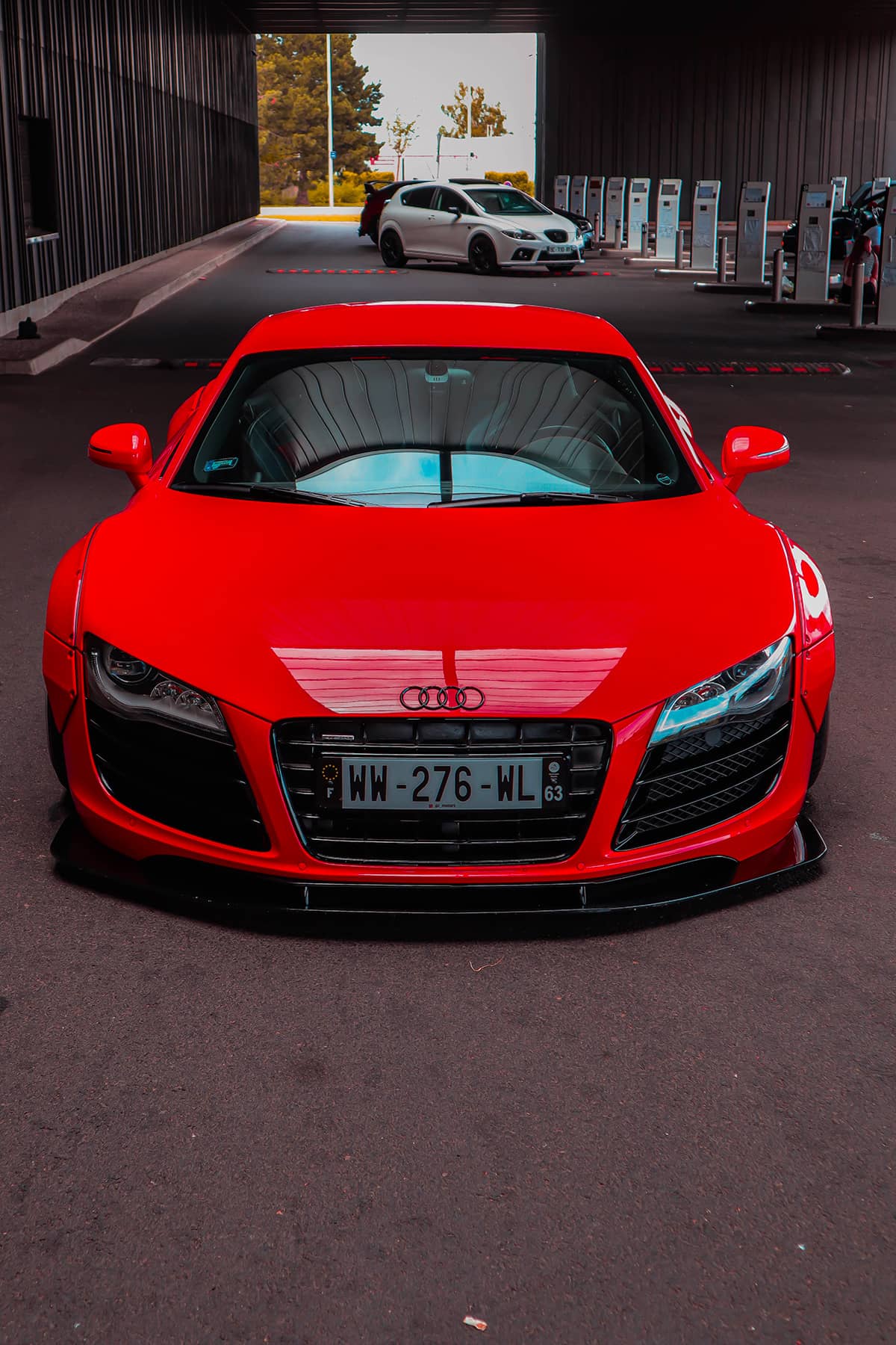 Slammed Audi R8 in red color