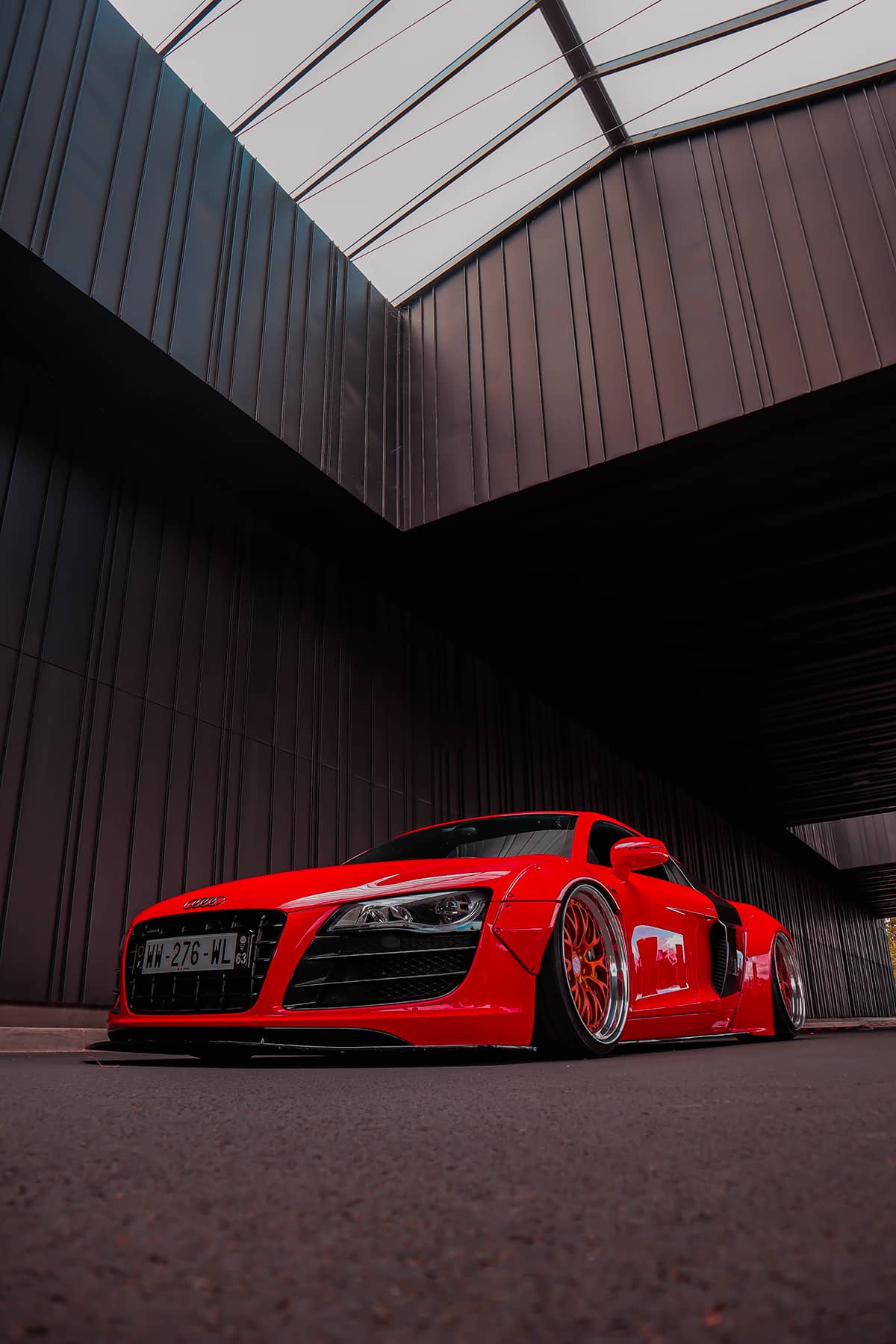 Red Audi R8 hardtop