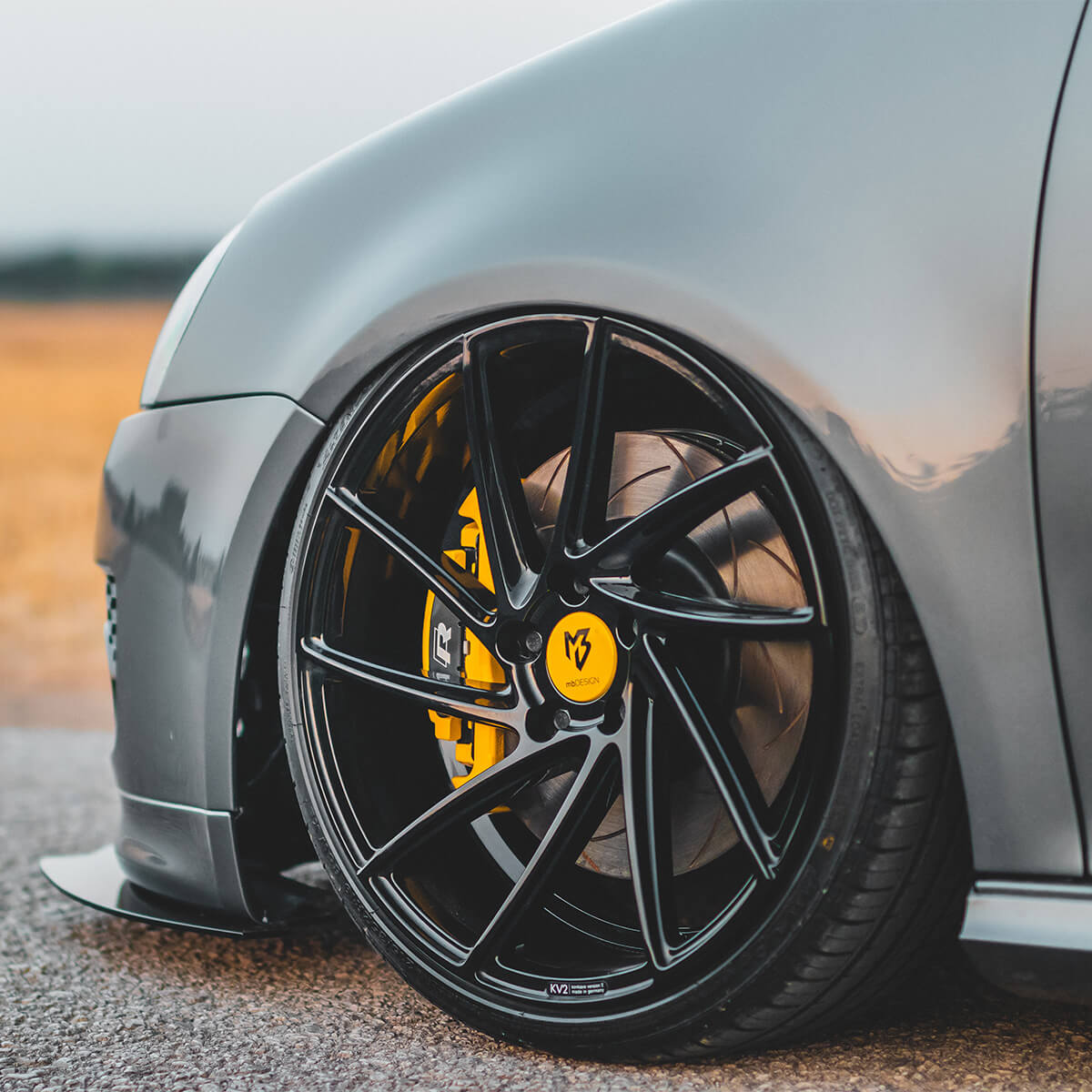 VW Golf R yellow painted calipers and black rims