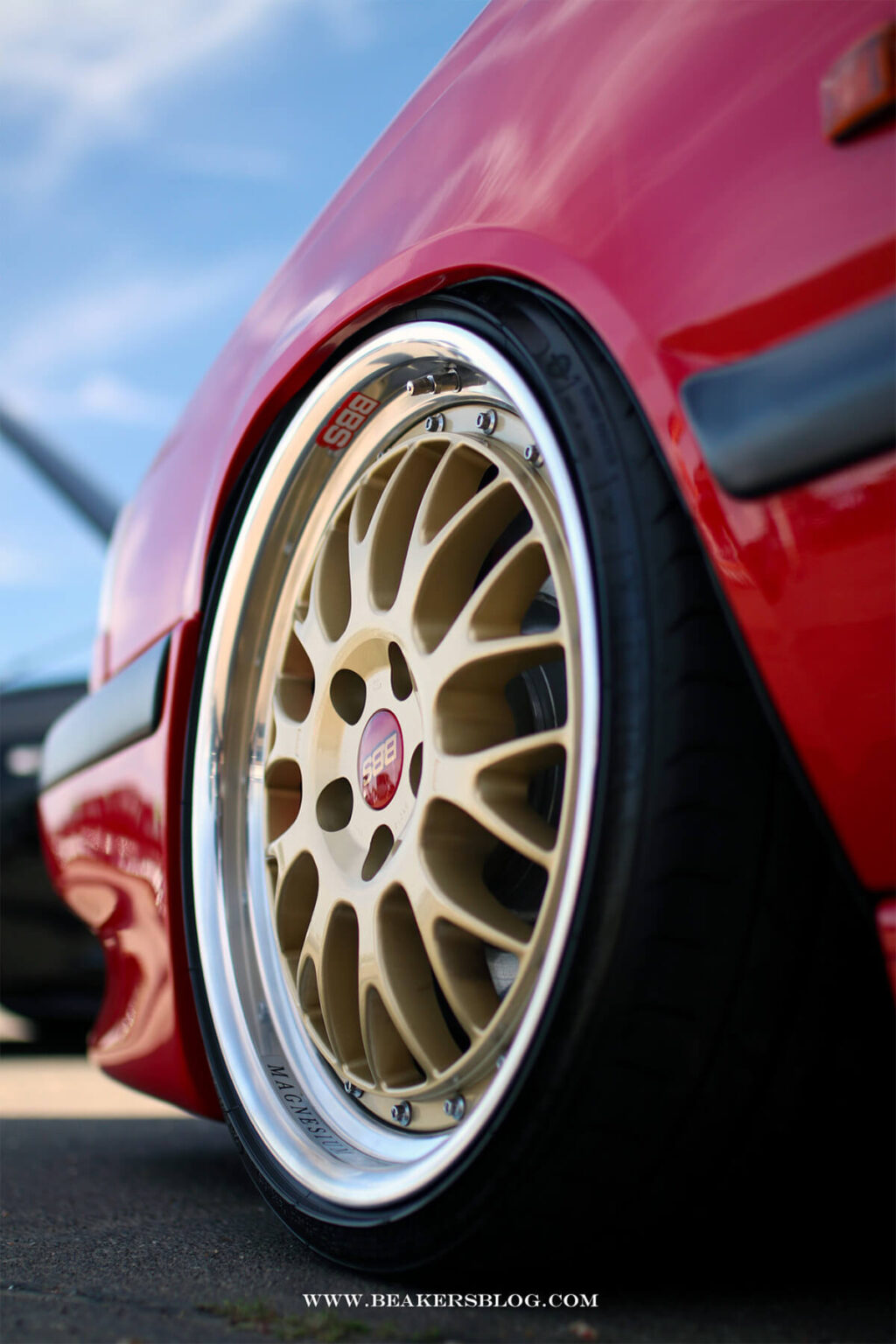 Bagged 1996 Volvo 850R Wagon on BBS GT2 Magnesium Wheels - Eurolism.com