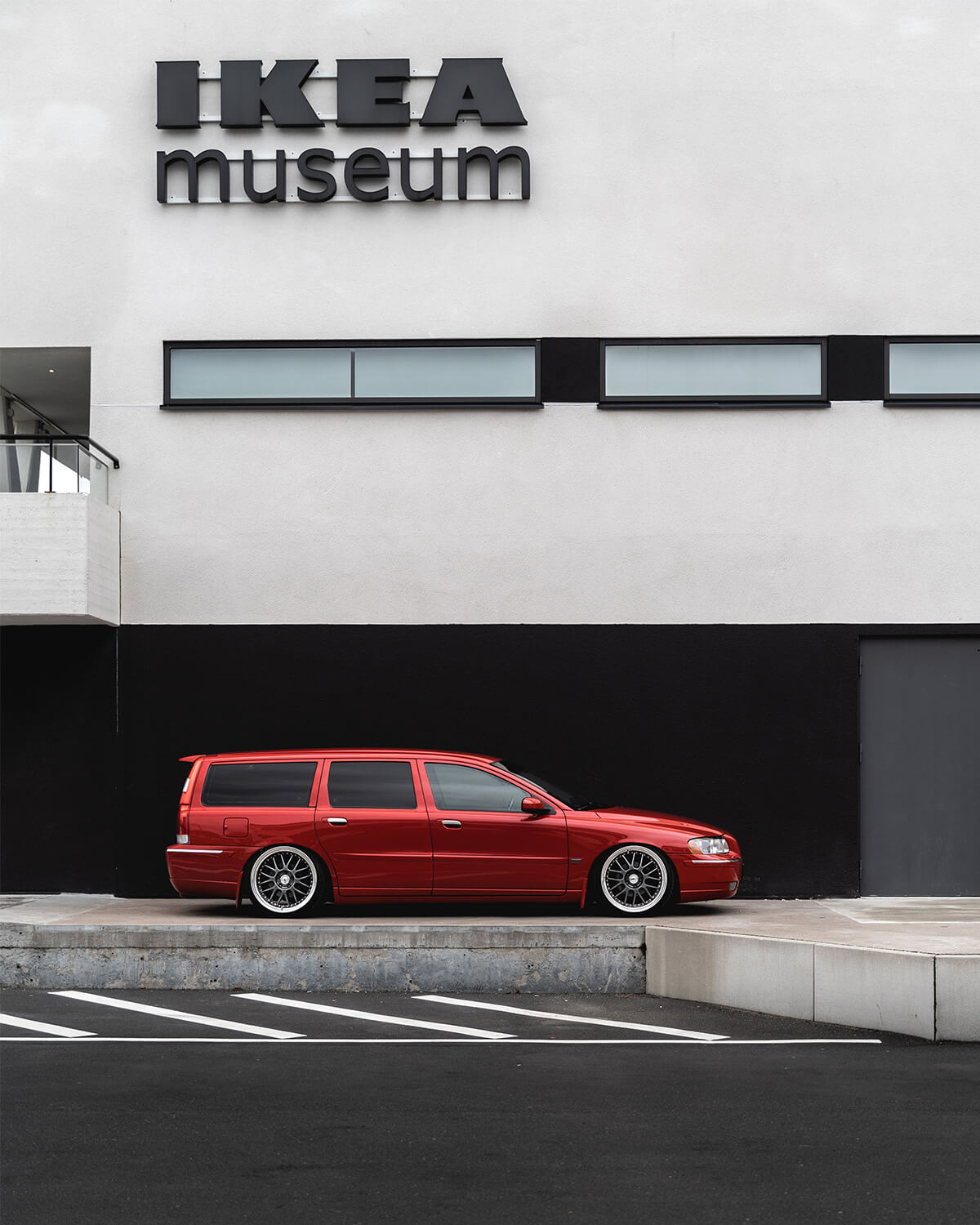 Stanced Volvo V70 Station wagon in red color by IKEA