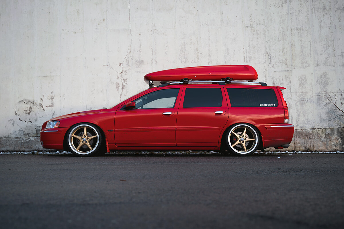 Lowered Volvo V70 on BC Racing coilovers with 12k springs