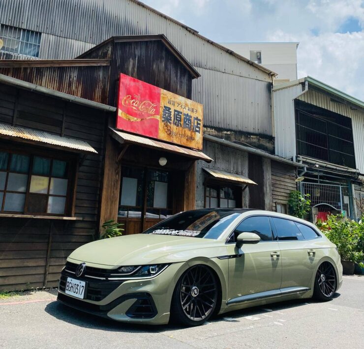 Bagged VW Arteon Shooting Brake R-Line With AGT Air Suspension